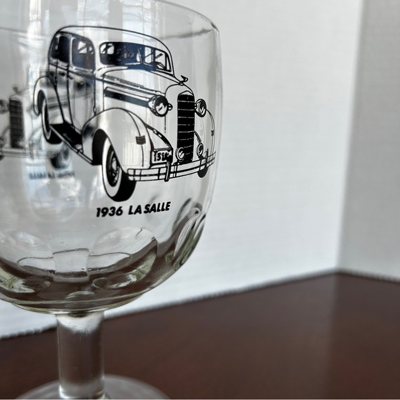 Vintage  "1936 La Salle" Thumbprint Stemmed Goblets Set of 2 Classic Car Barware - Picture 6 of 12